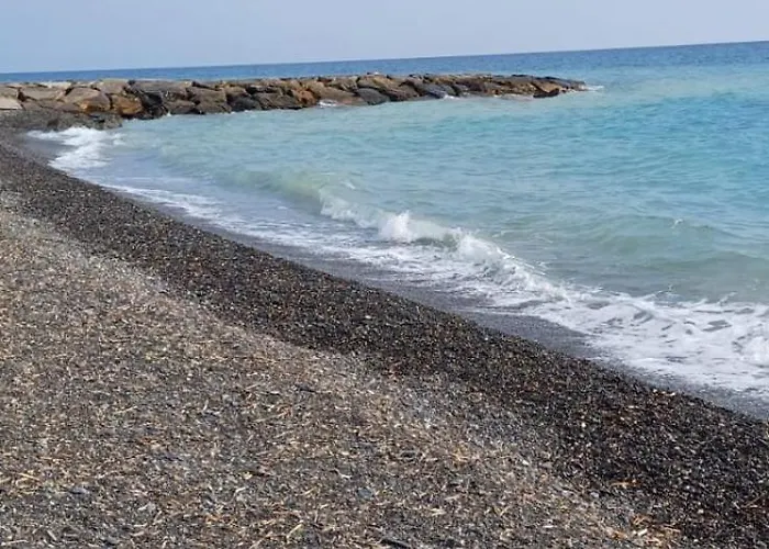 Vista Mare アパート Lingueglietta
